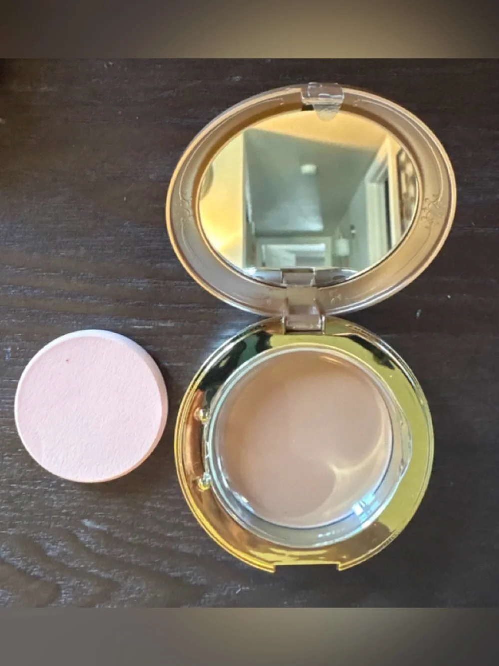 Amuse CASHEW Pressed Powder Gold Compact Cream Concealer - Neutral Beige